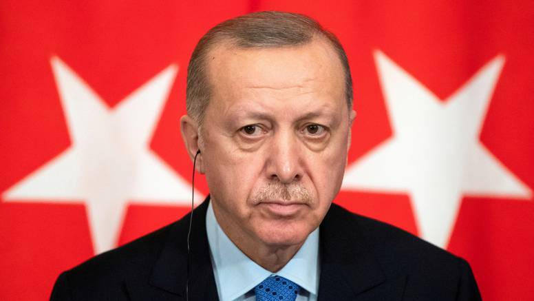 Erdogan napao Macrona: 'On govori o krizi koju je uzrokovao'