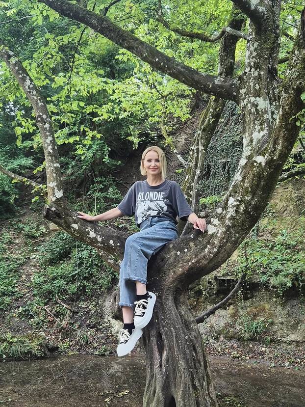 FOTO Tko bi im dao te godine? Ove slavne dame 50+ izgledom i dalje sve obaraju s nogu