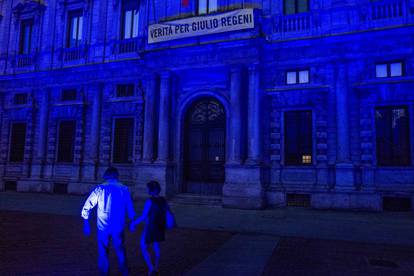 Milan. Palazzo Marino lights up blue to commemorate the day in honor of migrants