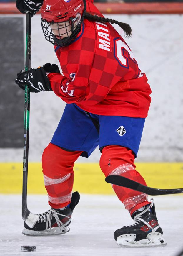 Zagreb:  Susret Hrvatske i Srbije na Svjetskom prvenstvu u hokeju za žene divizije III