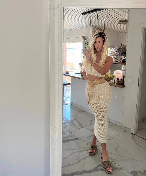 FOTO Kakve fotke! Pogledajte zavidnu liniju Lare - naše domaće fitness influencerice