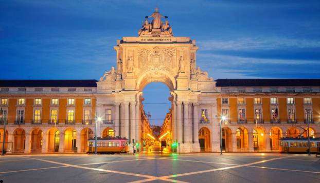 KVIZ E ovo je pravi izazov! Tko može prepoznati sve gradove s fotki? Rijetki će imati sve točno