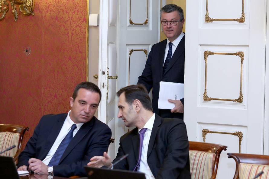 Orešković nahvalio svoju vladu, a Plenkovićevoj dao tri savjeta