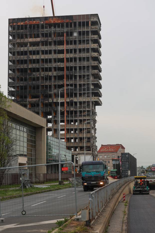 Zagreb: Nastavlja je rušenje zgrade Vjesnika