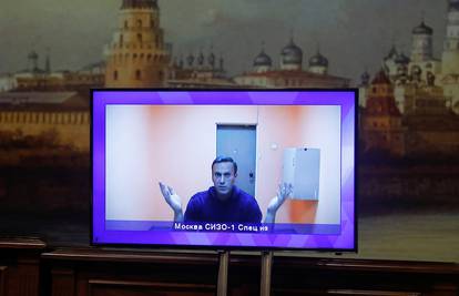 Sud: Navaljni ostaje u zatvoru