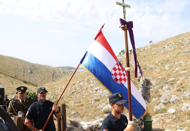 Na Kornatima obilježena 19. godišnjica tragedije u kojoj je poginulo 12 vatrogasaca