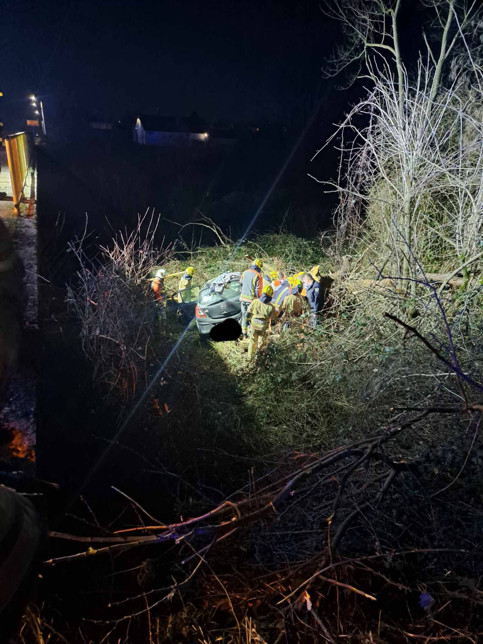 Detalji nesreće kod Ludbrega: Auto sletio s mosta, vatrogasci su izvlačili vozača i  putnicu