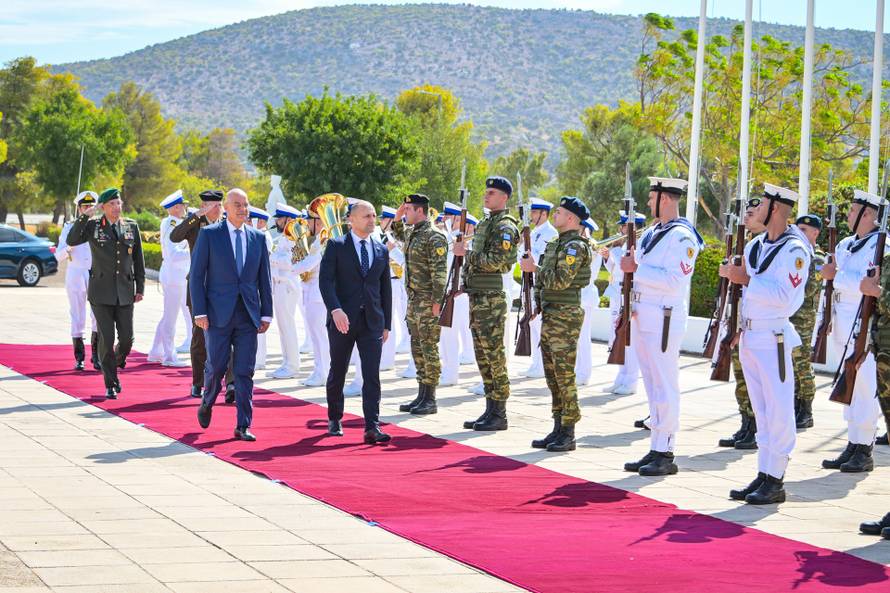 Anušić u Grčkoj: Razgovaraju o dronovima, Ukrajini, ali i suradnji naše i grčke mornarice