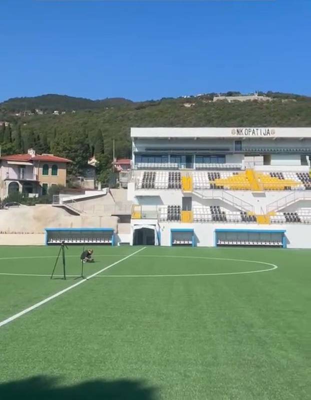 FOTO Hrvatska dobila još jedan nogometni stadion od 6,5 mil. eura. Gostujuća tribina je hit