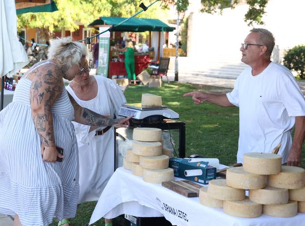 Šibenik: Zadnje pripreme prije sutrašnjeg otvorenja 16. Srednjovjekovnog sajma