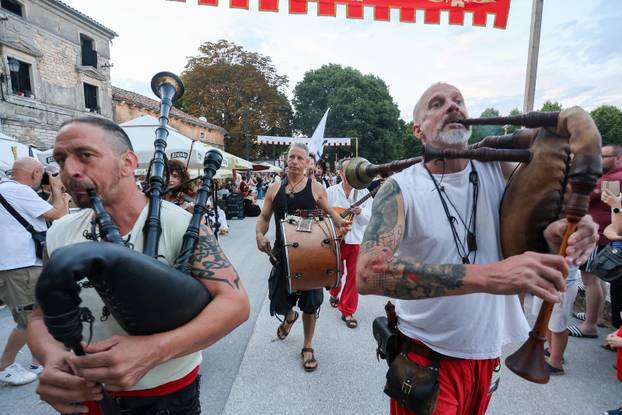Otvoren je  13. Srednjovjekovni festival u Svetvinčentu