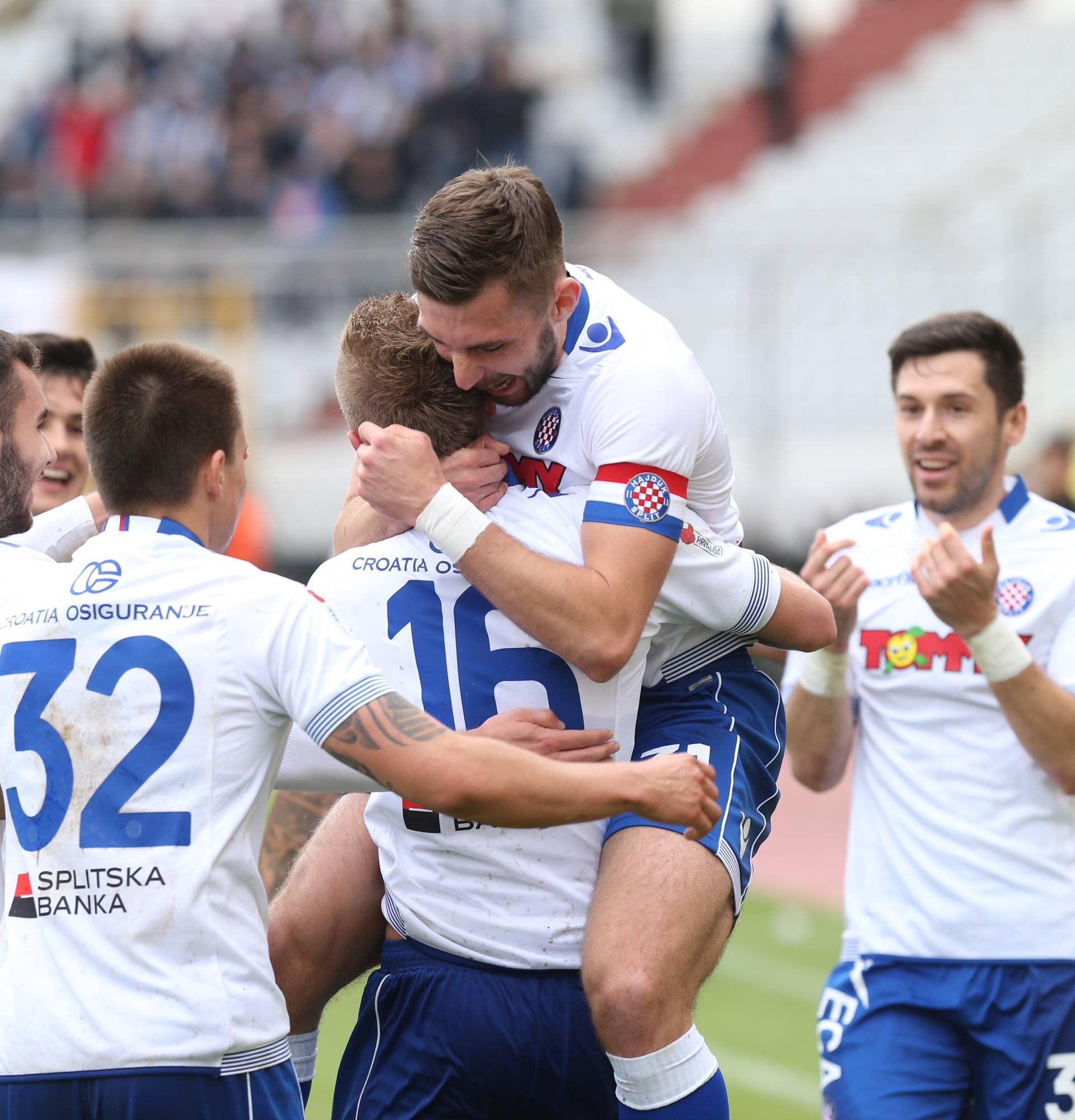 Lokomotiva putuje u Andoru, Hajduk igra protiv CSMS Iasija