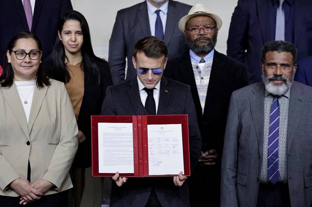 Meeting on New-Caledonia at the Elysee Palace in Paris