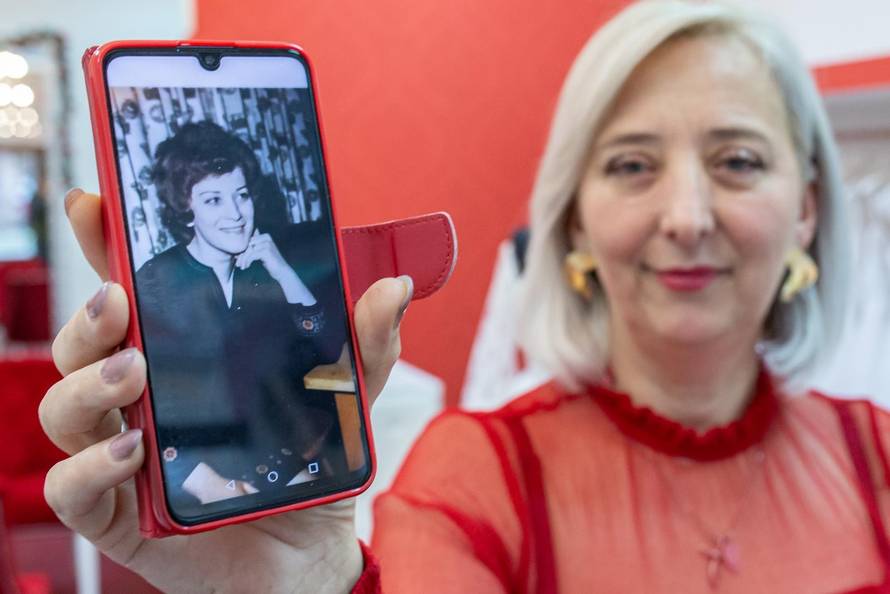 Slađana traži majku nakon 44 godine: 'Jedna gospođa javila je da mama možda živi u Kölnu'