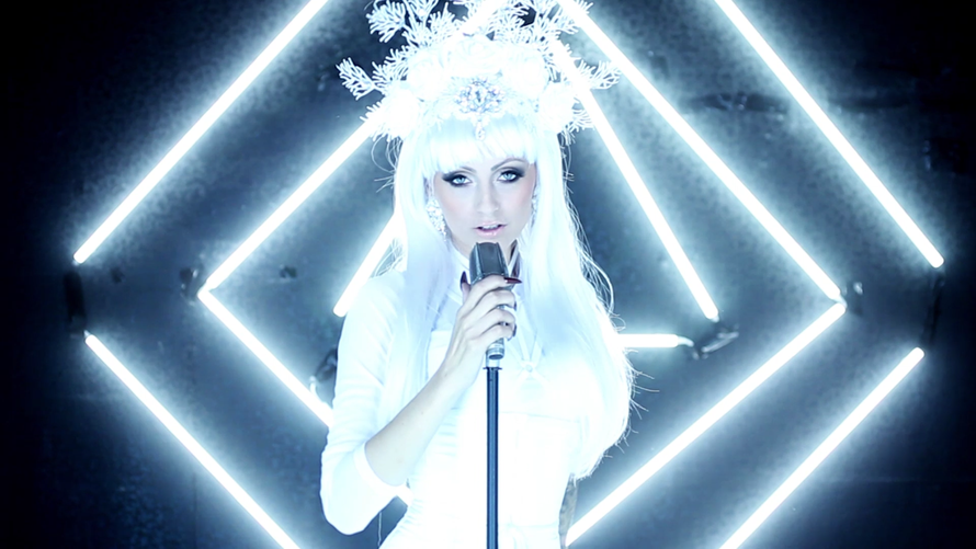 Alex Ognjena: Pjevačicu su već prozvali našom Lady GaGom