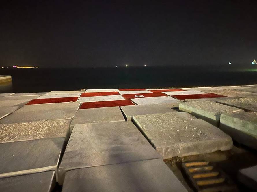 Tajna noćna akcija hrvatskih navijača u Dohi: Pogledajte što su napravili uz hotel na plaži