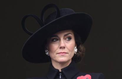 Princezu Kate snimili su prvi put u javnosti nakon teške operacije