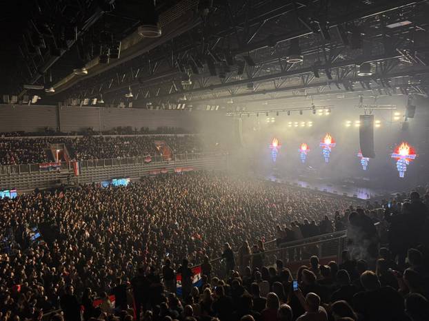 Thompson nastupa u Varaždinu. Evo kako je na koncertu...