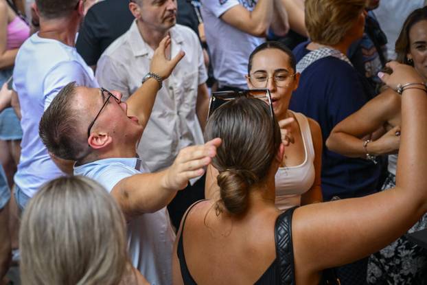 Zagreb: Atmosfera u centru grada uoči sutrašnjeg koncerta Marka Perkovića Thompsona