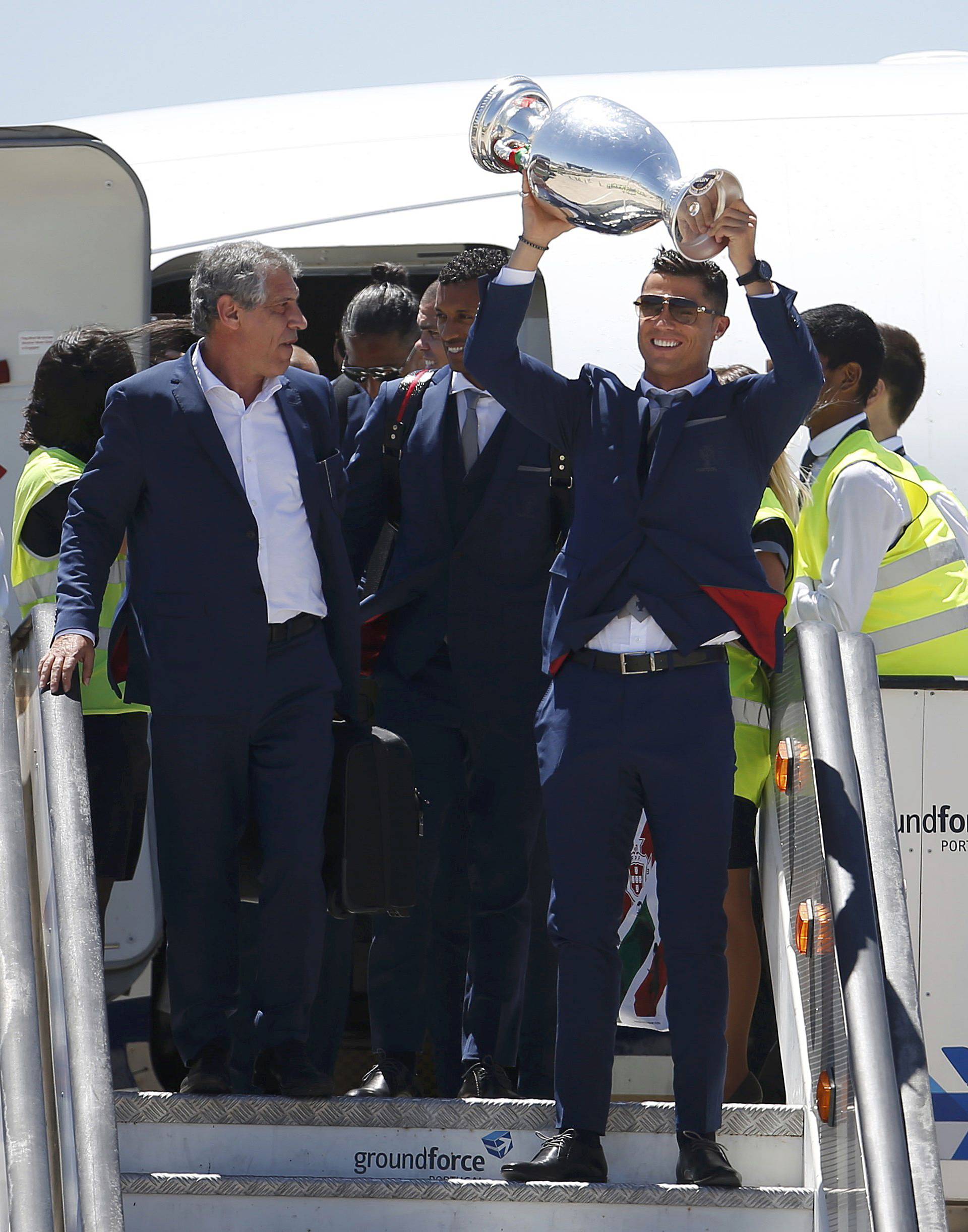 Santos and Ronaldo with Cup on return to Lisbon