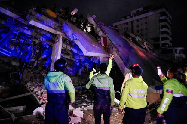 Aftermath of an earthquake in La Guaira
