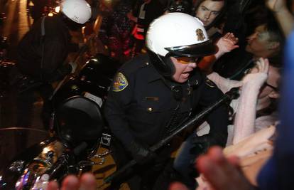 Novi prosvjedi u Fergusonu, nasilje policije osudio i UN