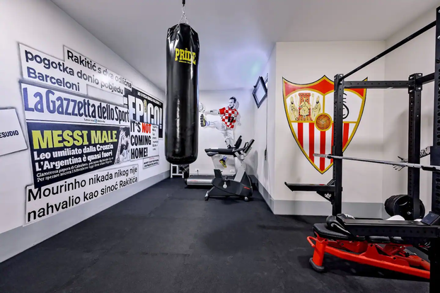 FOTO Luksuz na 'entu'! Zavirite u kuće naših slavnih na obali...