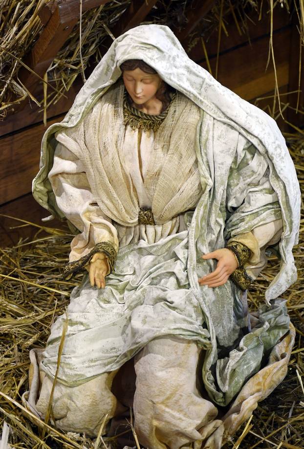 Sisak: Na ulasku na tržnicu postavljene su jaslice