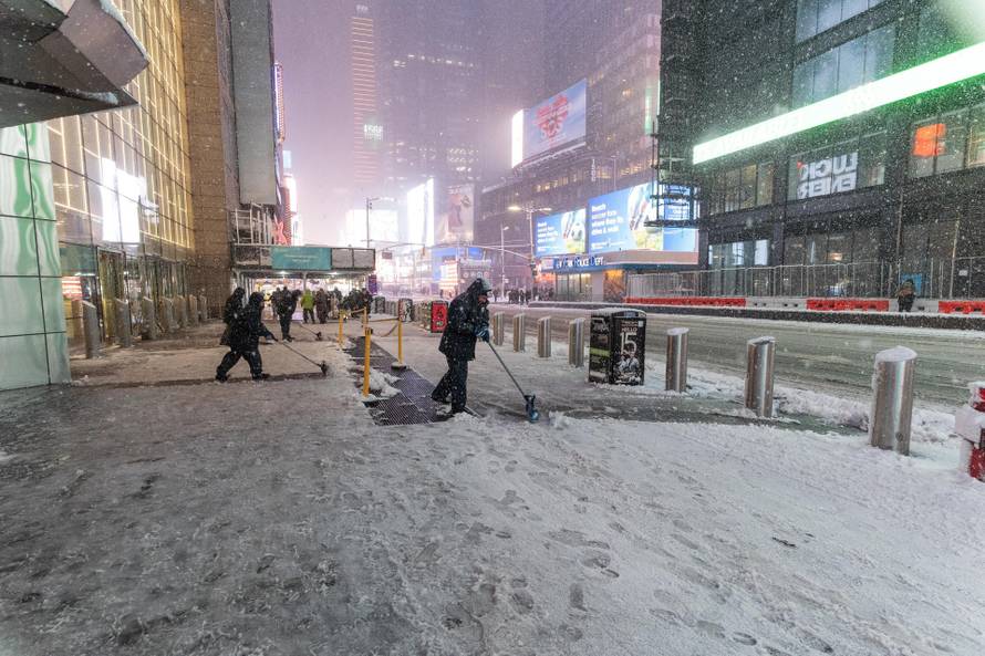 Heavy Snowstorm Hits New York City