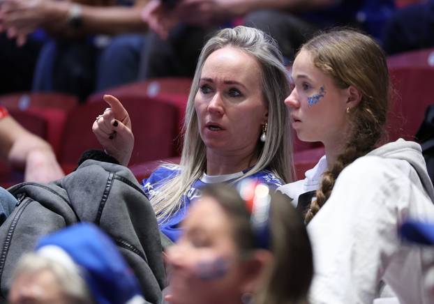 Malmo: Navijači na tribinama prije utakmice Hrvatske protiv Slovenije u drugom krugu EHF Europskog prvenstva