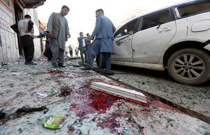 Afganistan: U samoubilačkom napadu najmanje 48 poginulih