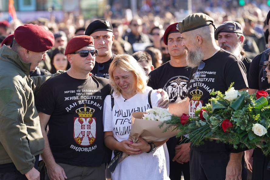 Novi Sad utihnuo na 16 minuta za sve poginule u nesreći u padu nadstrešnice