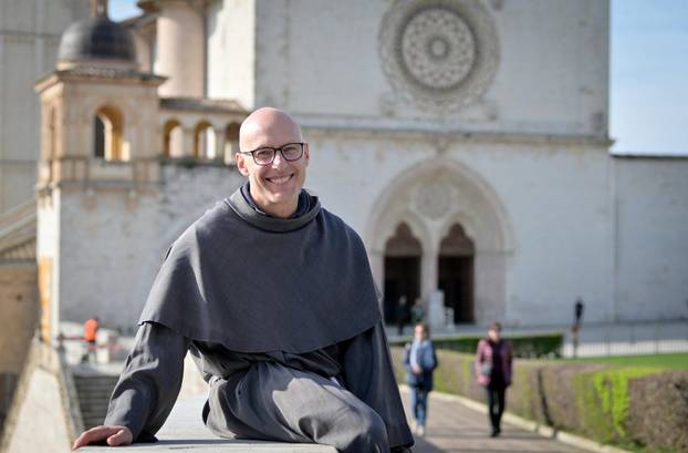 24sata Mnogobrojni hodo&ccaron;asnici pohodili su grad Assisi povodom obljetnice smrti Franje Asi&scaron;kog