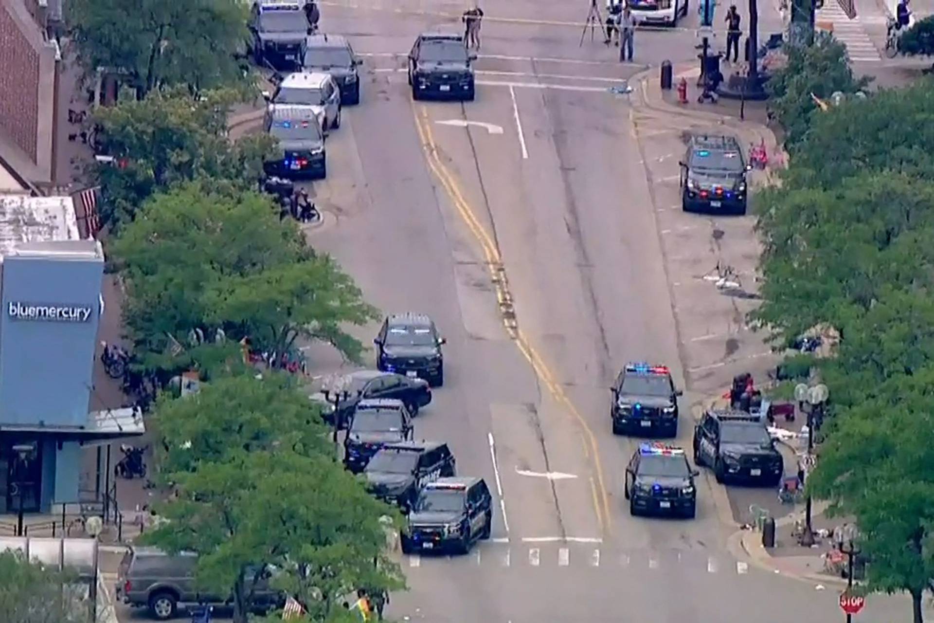 Gunfire at a Fourth of July parade in Highland Park