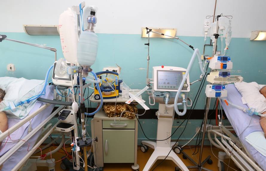 Kapaciteti covid odjela karlovačke bolnice popunjeni, na respir