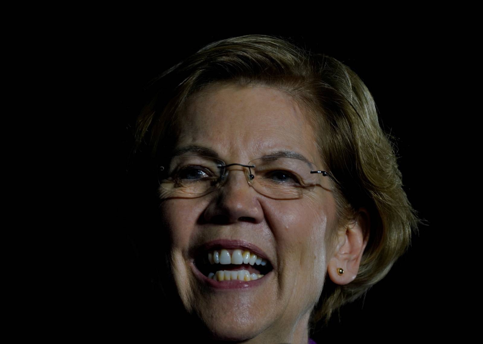 Democratic 2020 U.S. presidential candidate Senator Elizabeth Warren speaks to supporters in Monterey Park, California