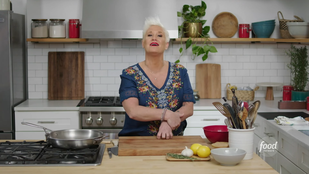 Died Famous cook Anne Burrell at 56.