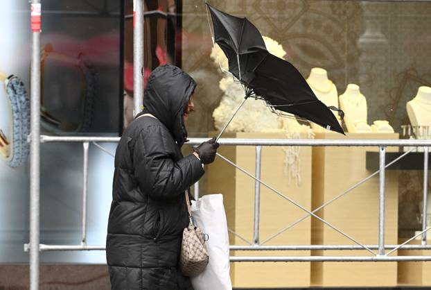 Zagreb: Vjetar, kiša i pad temperature u gradu