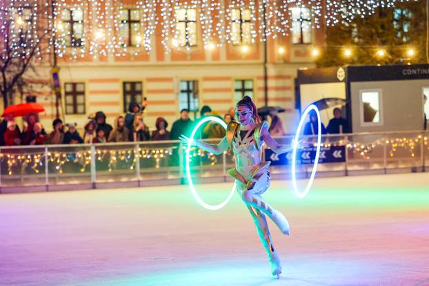 FOTO Otvoren je Ice Wonderland u Varaždinu: Najveće i najljepše klizalište u Hrvatskoj
