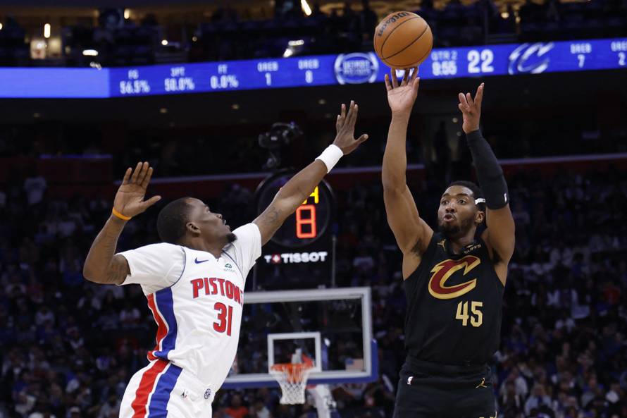 NBA: Playoffs-Cleveland Cavaliers at Detroit Pistons