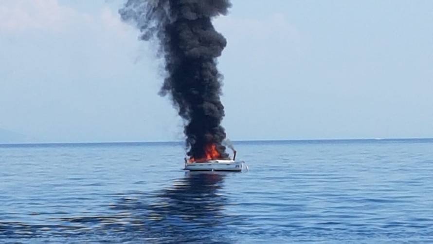 Planula jedrilica ispred Splita: Spasili dvoje, nema ozlijeđenih