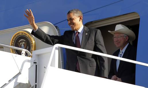 Raspoloženi Obama posjetio Roswell: Dolazim vam u miru 