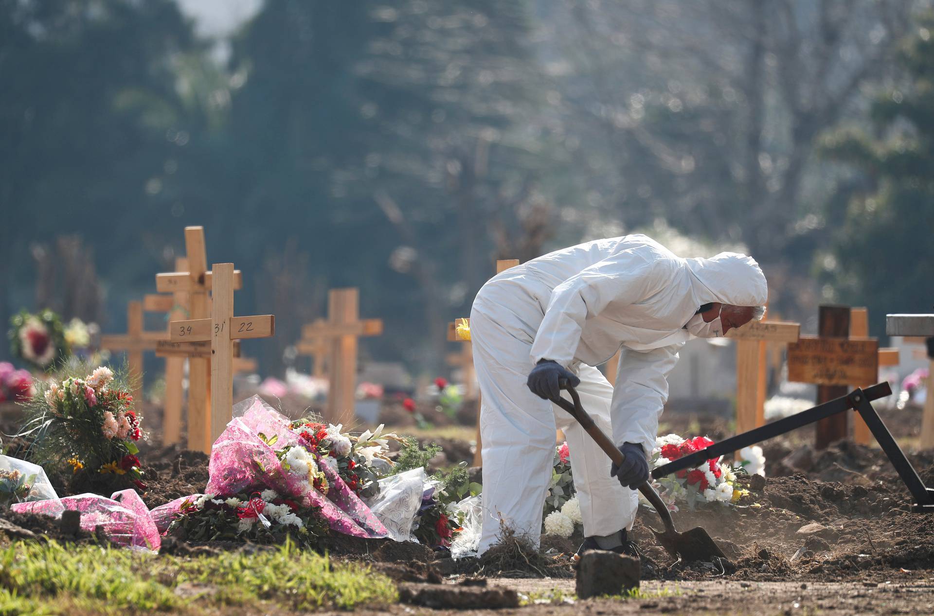 FILE PHOTO: Outbreak of the coronavirus disease (COVID-19) in Buenos Aires