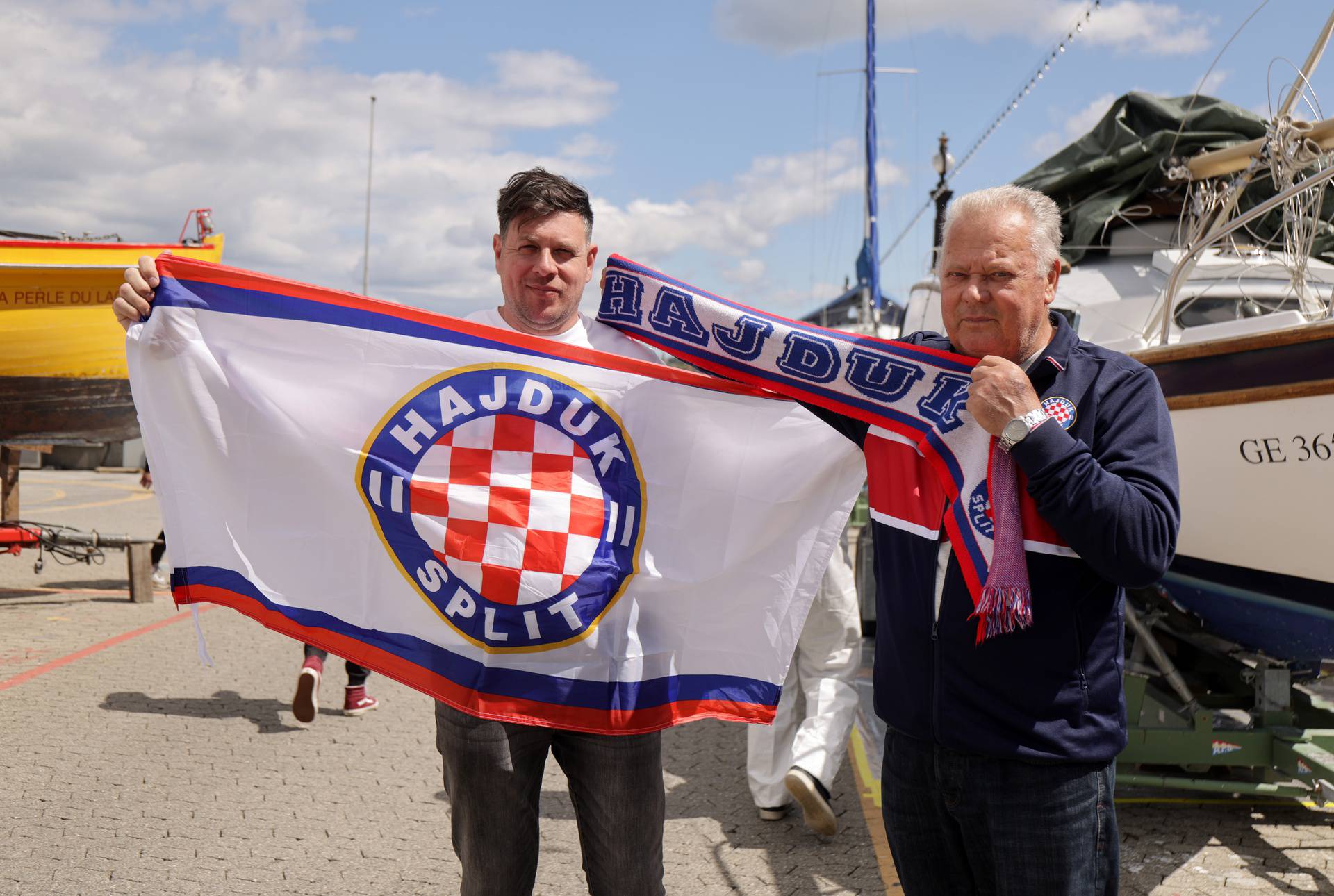 Navijači Hajduka u Ženevi uoči početka finala Lige prvaka mladih