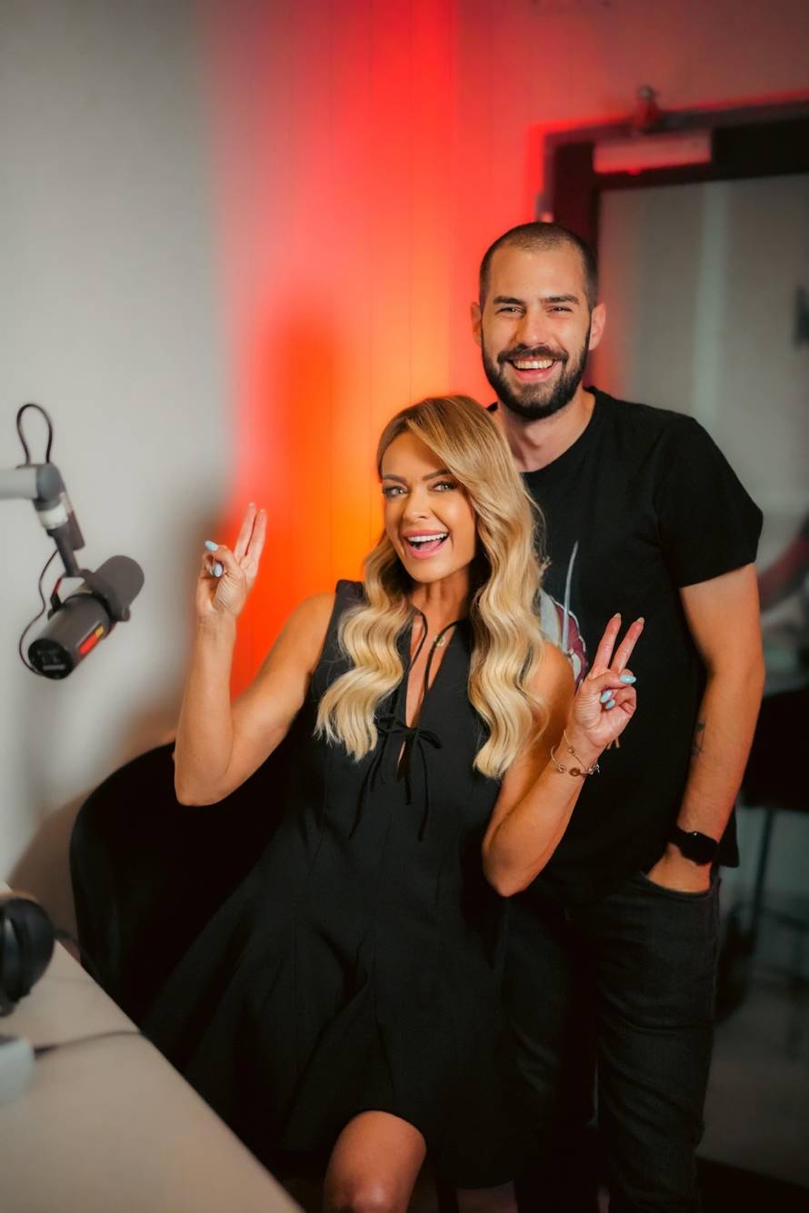 Minea: Majčinstvo je nešto što svaka žena poželi. Ali ne žalim