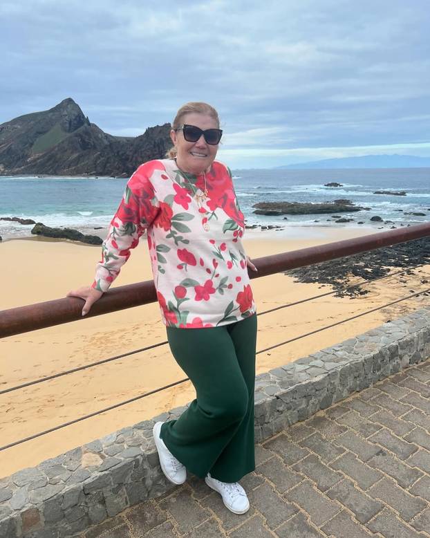 FOTO Mama Cristiana Ronalda nosi komplet od samo 17,99 €