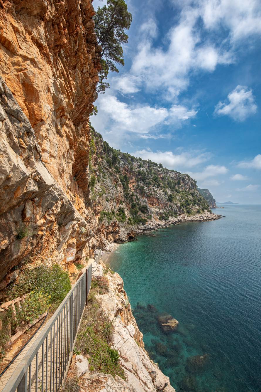 Vogue uvrstio plažu Pasjača u Konavlima među 11 najljepših u Europi