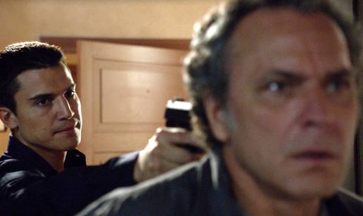 Fran izme&dstrok;u dviju vatri: Ho&cacute;e li zadr&zcaron;ati informacije za sebe?