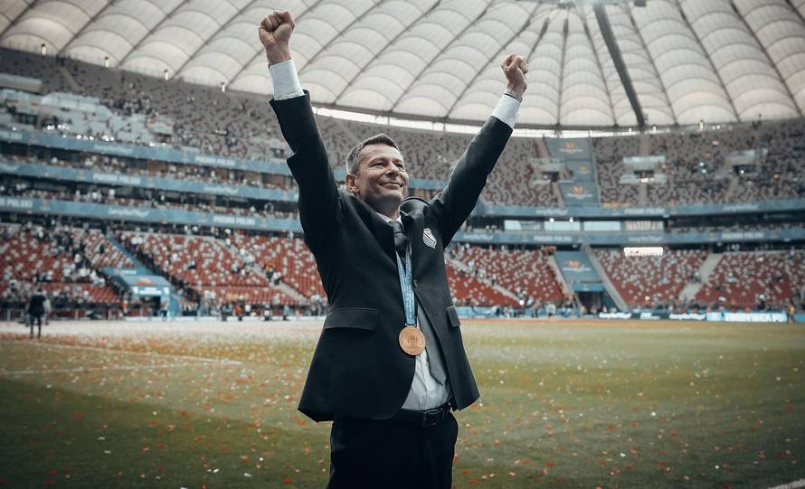 Legia potvrdila: Klafurić ostaje na klupi, a stiže i trener Gorice