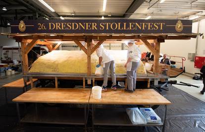Biskupski kruh od četiri tone na Božićnom sajmu u Dresdenu
